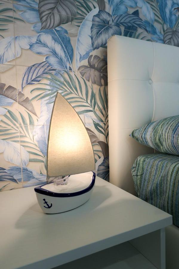 Cristianzerotre Suite Naples Luaran gambar