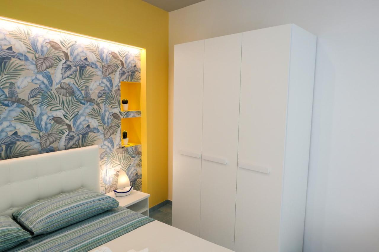 Cristianzerotre Suite Naples Luaran gambar
